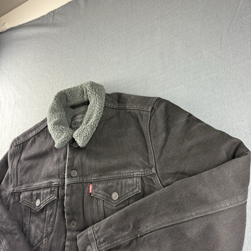 Levis Jacket Men's L Black Denim Trucker Sherpa Lined Grunge Flap Pockets